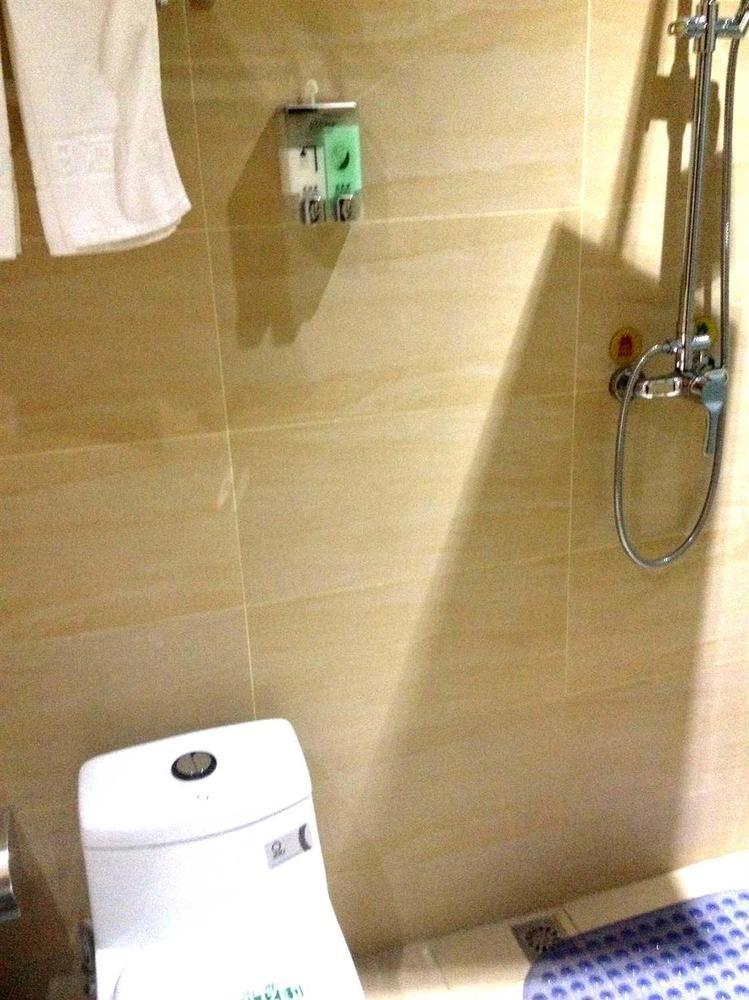 Konggang Holidy Hotel Shuangliu Chengdu Zewnętrze zdjęcie
