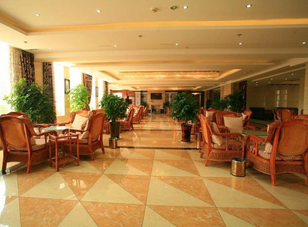Konggang Holidy Hotel Shuangliu Chengdu Zewnętrze zdjęcie
